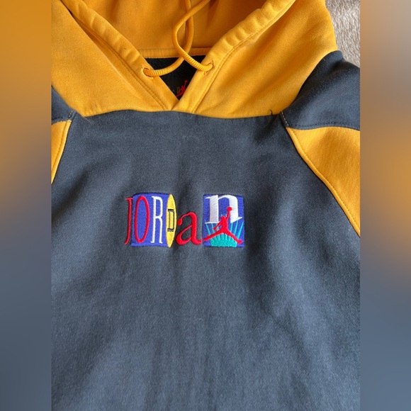 Jordan Hoodie - Picture 2 of 14